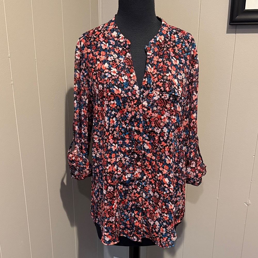 B36 Kut from the Kloth Women’s Large Navy and Coral Floral Notch-Neck Blouse
